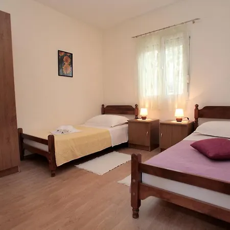 With A Parking Space Mavarstica, Ciovo - 11563 *