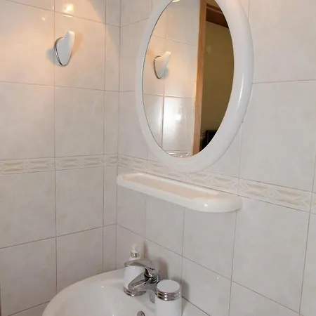 Apartman With Parking Space Mavarstica, Ciovo - 11563 *
